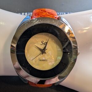 Stylish Orange Quartz Watch